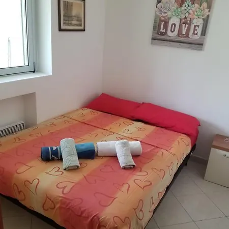 Casa Vacanza Con Piscina Apartman *
